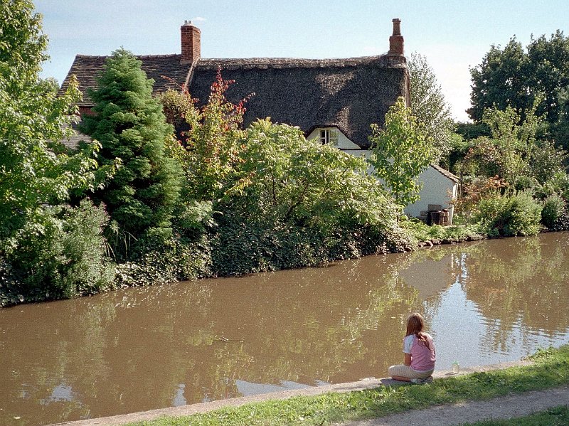 Canalside Cottage.jpg